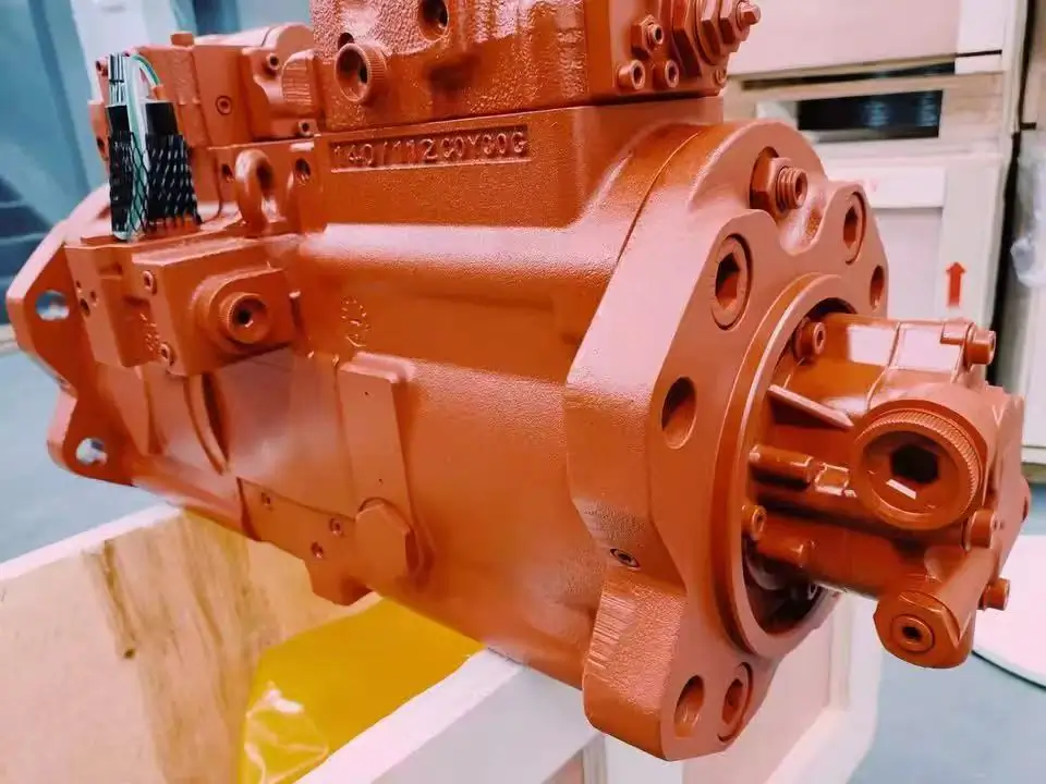 Main Hydraulic Pump
